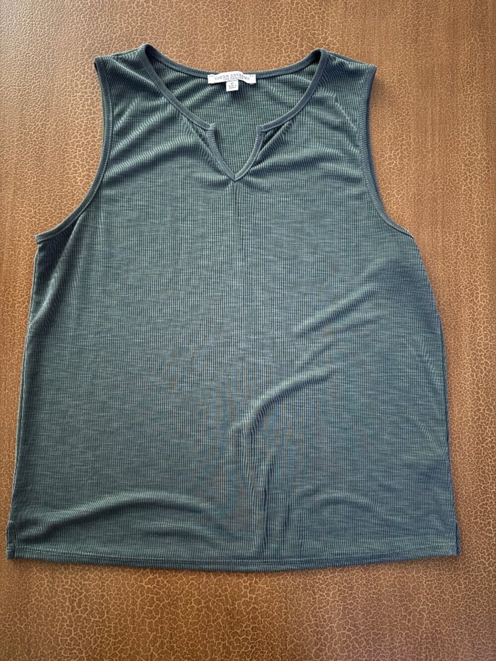 Green Envelope Los Angeles Ribbed Sleeveless Shirt - Olive Green Size Medium